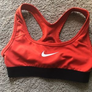 Nike Pro Sports Bra